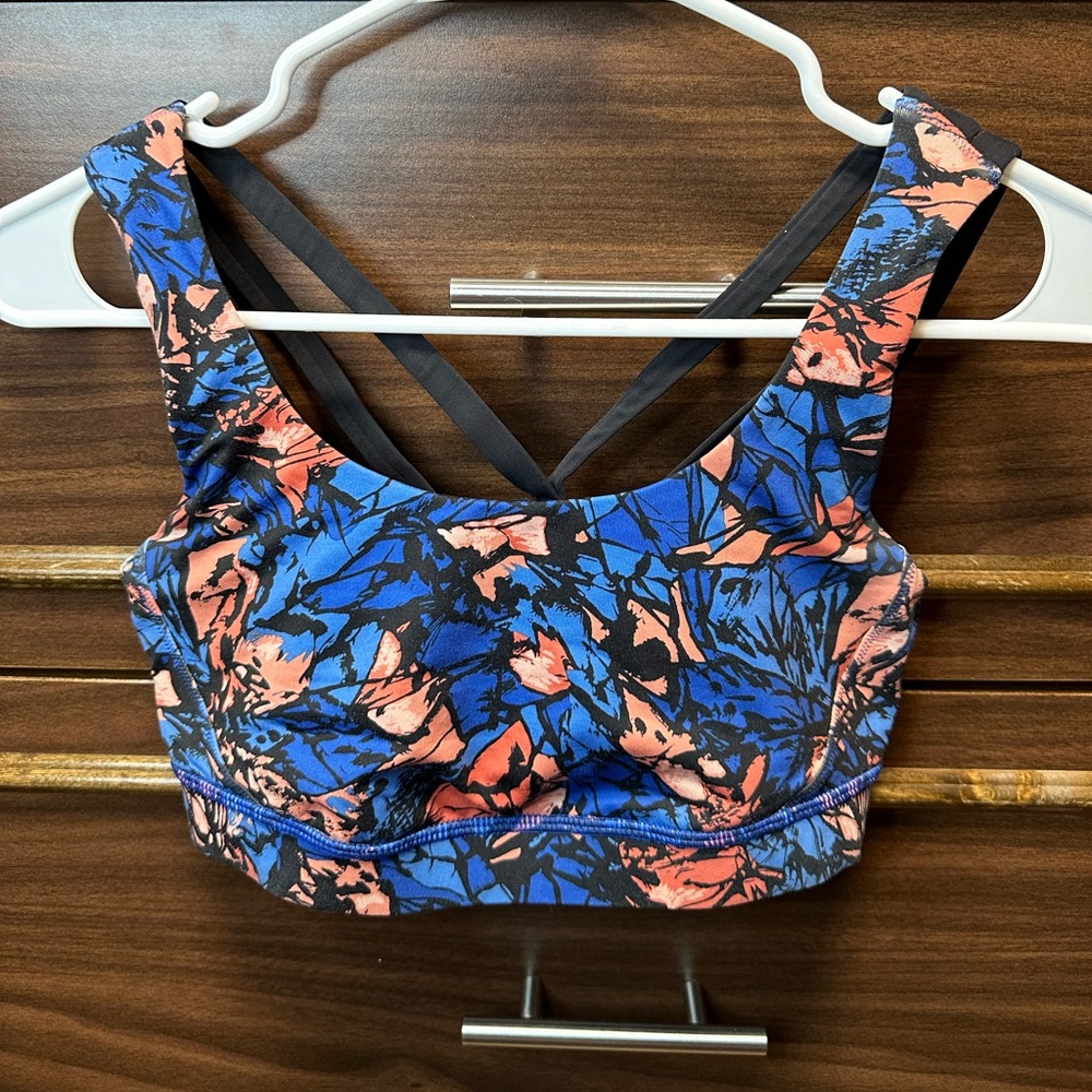 Lululemon Energy Bra (Exhale) Size 6